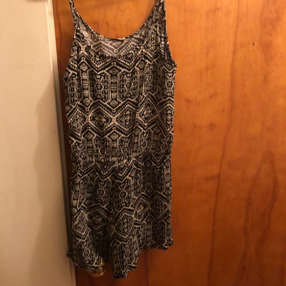 Aztec patterned romper - Picture 2 of 3